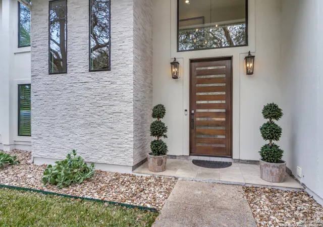 Photo 4 of Sale Pending at 3915 Hunters Rock, San Antonio, TX 78230 | MLS# 1933008 | Listing updated on 2026-03-10