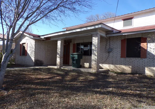 2nd image of 222 Pulliam, Uvalde, TX 78801 | MLS# 1933050