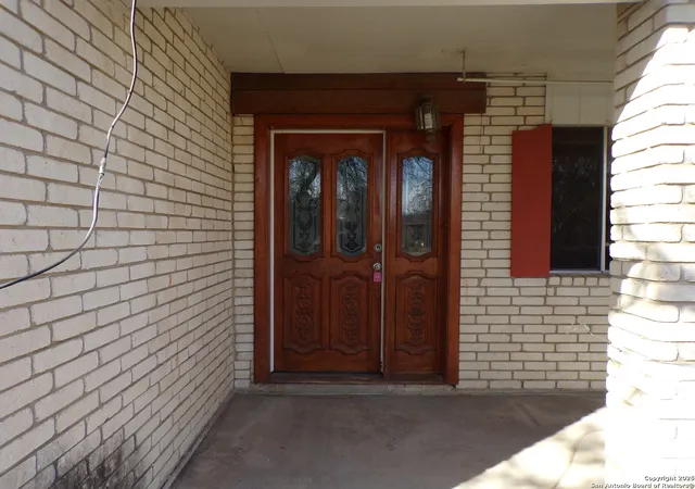 3rd image of 222 Pulliam, Uvalde, TX 78801 | MLS# 1933050