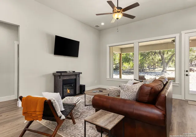 Photo 4 of Sale Pending at 1177 Lasso Loop, Canyon Lake, TX 78133 | MLS# 1933105 | Listing updated on 2026-03-15