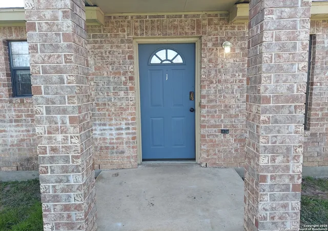 Photo 3 of Multi family home for sale at 9510 Cross Rdg Ln, San Antonio, TX 78263 | MLS# 1933122 | Listing updated on 2026-06-18