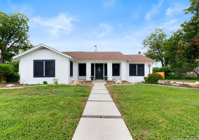 1st image of 456 Magazine, New Braunfels, TX 78130 | MLS# 1933177