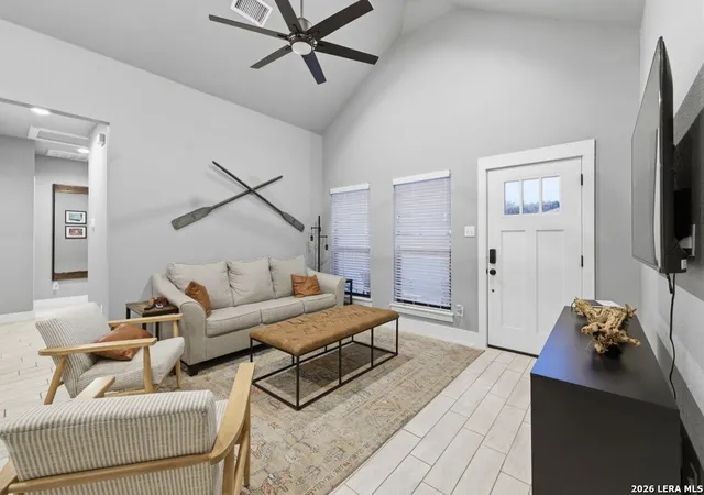 Photo 3 of Single family home for sale at 1112 Green Hill, Canyon Lake, TX 78133 | MLS# 1933217 | Listing updated on 2026-05-08
