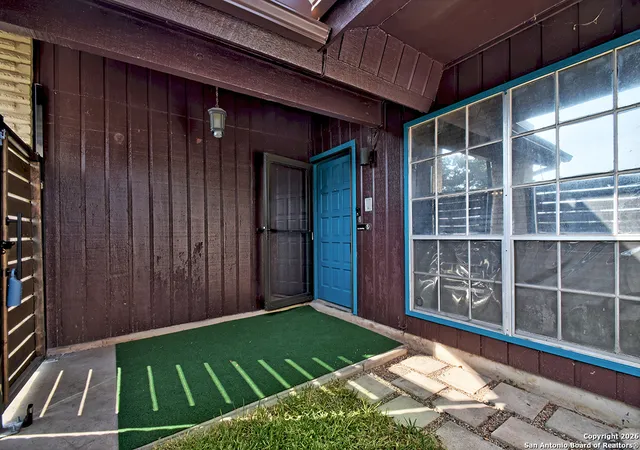 Photo 4 of Sale Pending at 5303 Cerro Vista, San Antonio, TX 78233 | MLS# 1933234 | Listing updated on 2026-02-11