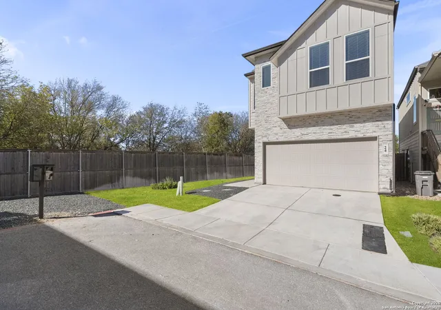 3rd image of 8851 Oakland Rd #24, San Antonio, TX 78240 | MLS# 1933398