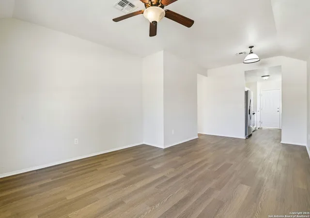 Photo 4 of Single family home for sale at 11307 Valley Star, San Antonio, TX 78224 | MLS# 1933404 | Listing updated on 2026-01-12
