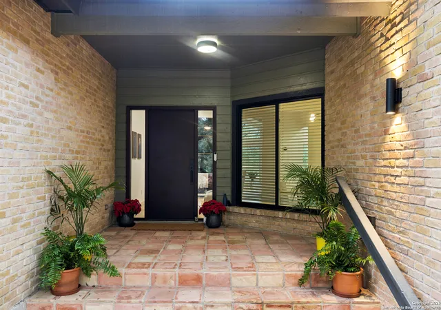 Photo 2 of Single family home for sale at 7435 Hummingbird Hill, San Antonio, TX 78255 | MLS# 1933410 | Listing updated on 2026-02-23