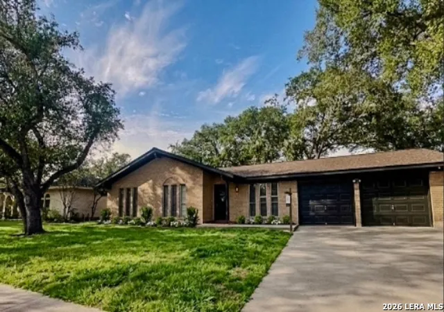 Homes for sale in Beeville, TX | 1405 Palo Blanco, Beeville, TX 78102 | MLS# 1933448