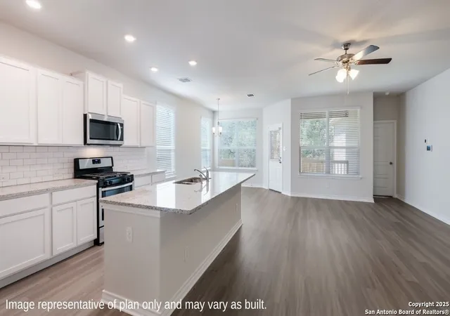 Photo 3 of Sale Pending at 20861 Stonework Spur, San Antonio, TX 78266 | MLS# 1933467 | Listing updated on 2026-03-16