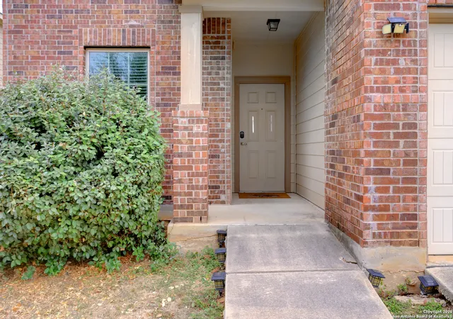 4th image of 7114 Hibiscus Fls, San Antonio, TX 78218 | MLS# 1933491