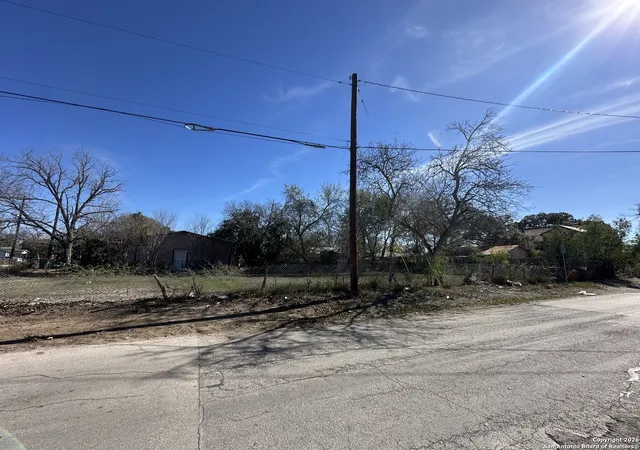Photo 3 of Land for sale at 438 Vestal, San Antonio, TX 78221 | MLS# 1933544 | Listing updated on 2026-01-24