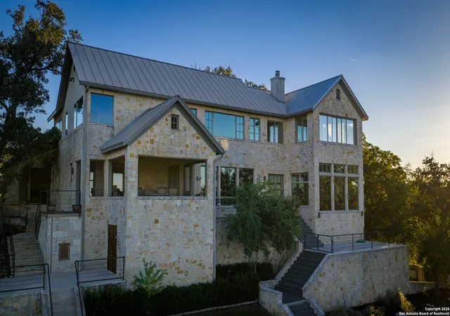 Photo 3 of Single family home for sale at 169 Shore Point, Canyon Lake, TX 78133 | MLS# 1933633 | Listing updated on 2026-05-26