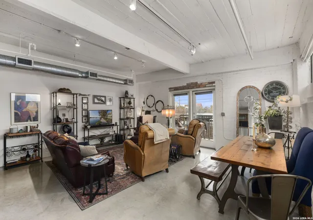 4th image of 1401 S Flores #215, San Antonio, TX 78204 | MLS# 1933701