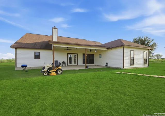 Photo 3 of Sale Pending at 3036 State Hwy 97w, Floresville, TX 78114 | MLS# 1933795 | Listing updated on 2026-04-03