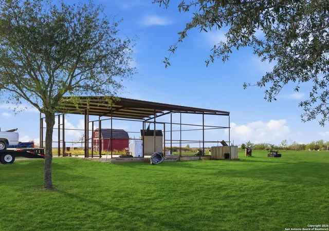 Photo 4 of Sale Pending at 3036 State Hwy 97w, Floresville, TX 78114 | MLS# 1933795 | Listing updated on 2026-04-03