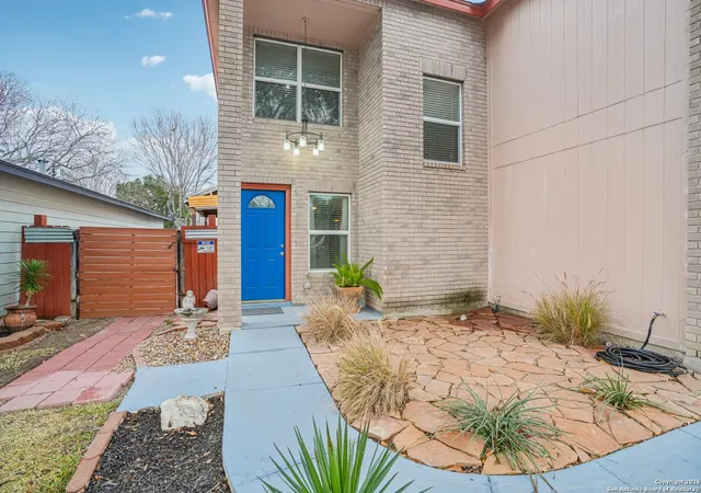 2nd image of 7639 Rimhurst, San Antonio, TX 78250 | MLS# 1933849