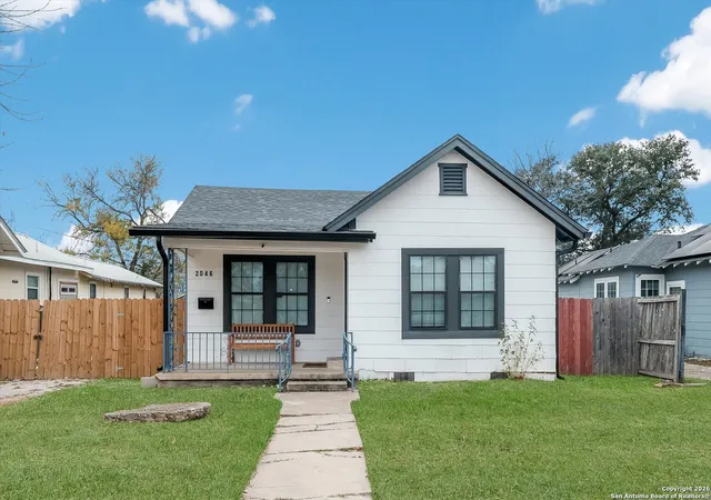 2nd image of 2046 Cincinnati Ave, San Antonio, TX 78228 | MLS# 1933866