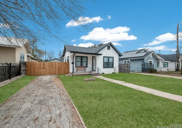 3rd image of 2046 Cincinnati Ave, San Antonio, TX 78228 | MLS# 1933866