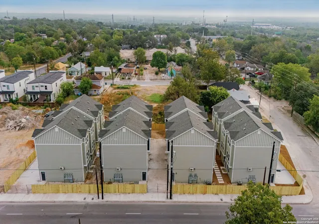 Photo 2 of Multi family home for sale at 1510 S Walters 103,104, San Antonio, TX 78210 | MLS# 1933953 | Listing updated on 2026-04-09
