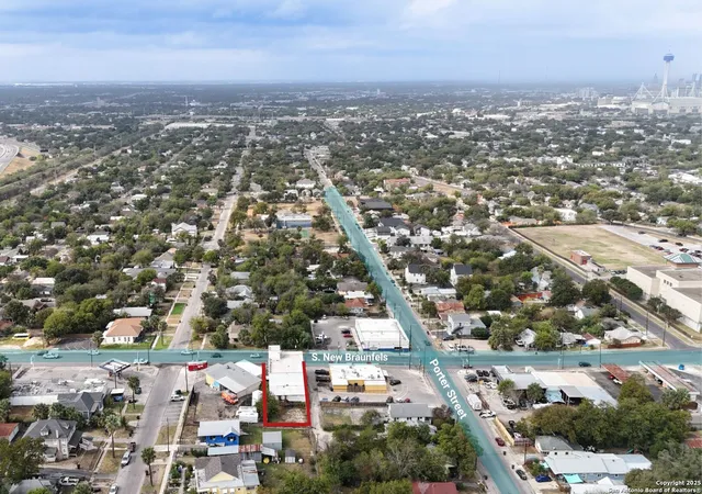 2nd image of 1426 S New Braunfels Ave, San Antonio, TX 78210 | MLS# 1933969