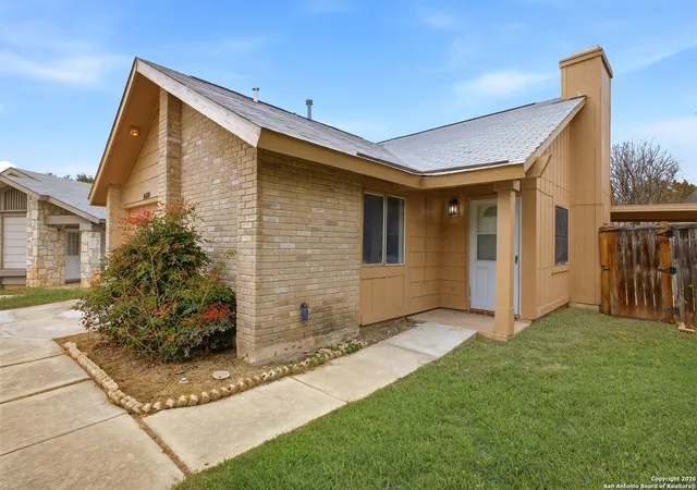 Photo 2 of Single family home for sale at 16430 Oak Rock, San Antonio, TX 78247 | MLS# 1934020 | Listing updated on 2026-04-22