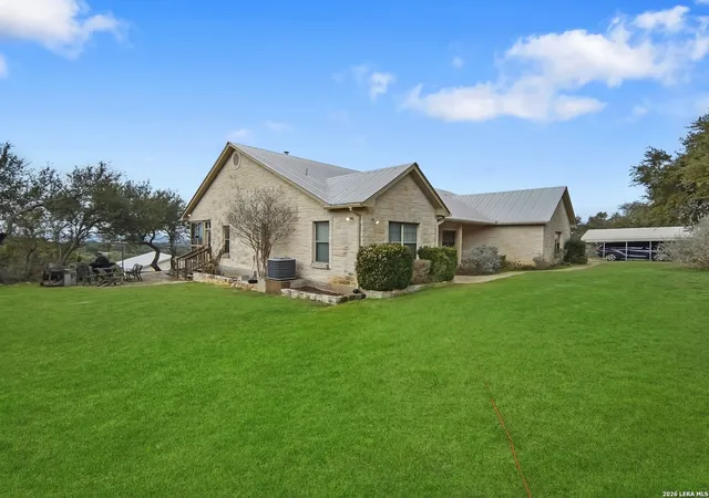 Photo 1 of Single family home for sale at 1748 Fm 3424, Canyon Lake, TX 78133 | MLS# 1934028 | Listing updated on 2026-10-23