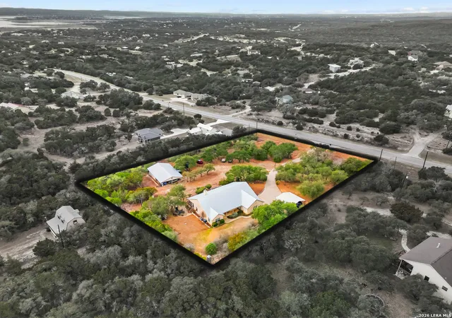 Photo 1 of Single family home for sale at 1748 Fm 3424, Canyon Lake, TX 78133 | MLS# 1934028 | Listing updated on 2026-10-23