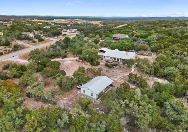 Photo 2 of Single family home for sale at 1748 Fm 3424, Canyon Lake, TX 78133 | MLS# 1934028 | Listing updated on 2026-10-23