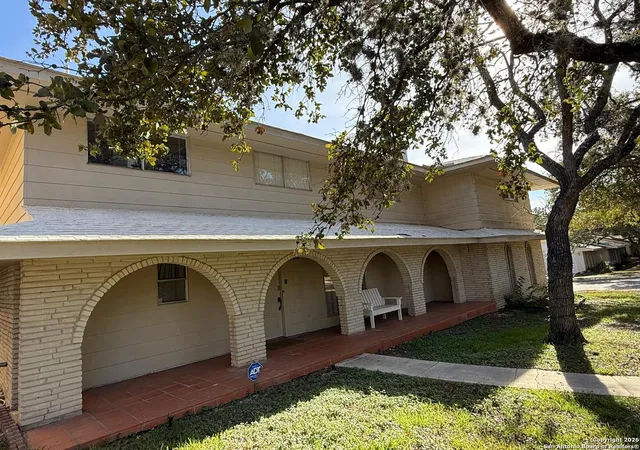 Photo 2 of Single family home for sale at 3714 Litchfield Dr, San Antonio, TX 78230 | MLS# 1934036 | Listing updated on 2026-01-26