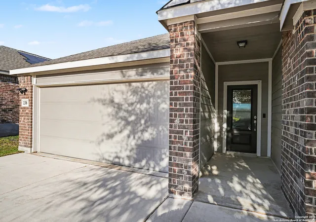 Photo 3 of Sale Pending at 238 Holland Park, Schertz, TX 78108 | MLS# 1934045 | Listing updated on 2026-02-23