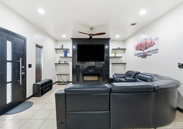 5th image of 2315 Athel, San Antonio, TX 78237 | MLS# 1934056