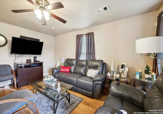 5th image of 430 Flowers, Beaumont, TX 77701 | MLS# 1934074