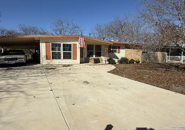 Photo 1 of Sale Pending at 131 Baywell Dr, San Antonio, TX 78227 | MLS# 1934097 | Listing updated on 2026-03-27