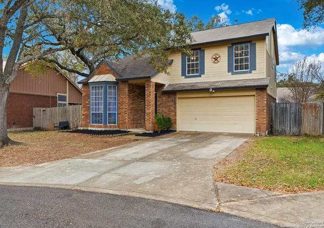 Photo 2 of Sale Pending at 9331 Chattanooga Dr, San Antonio, TX 78240 | MLS# 1934158 | Listing updated on 2026-02-08
