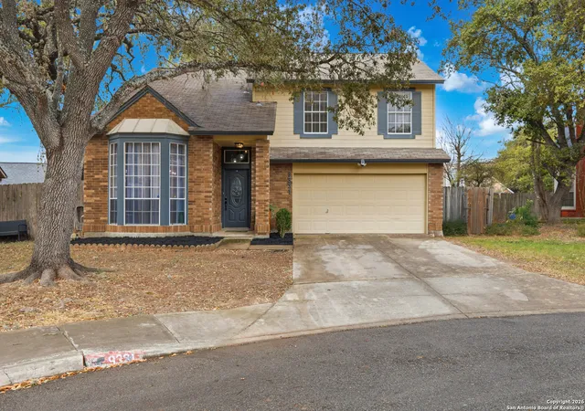 Photo 4 of Sale Pending at 9331 Chattanooga Dr, San Antonio, TX 78240 | MLS# 1934158 | Listing updated on 2026-02-08