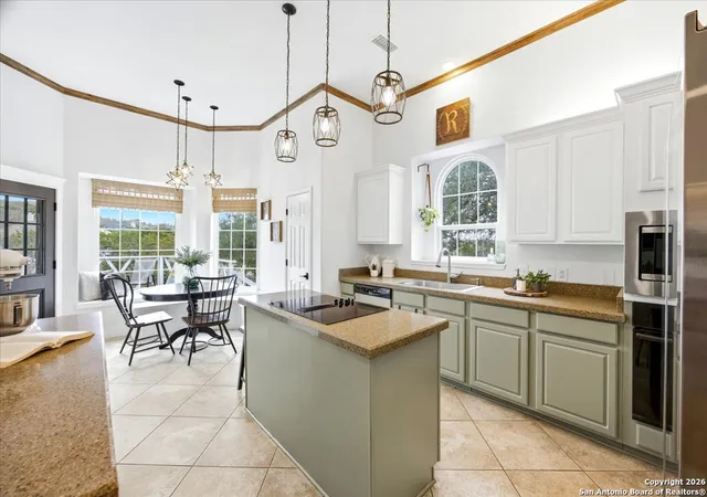 Photo 3 of Sale Pending at 511 Ceremonial Ridge, San Antonio, TX 78260 | MLS# 1934189 | Listing updated on 2026-01-30