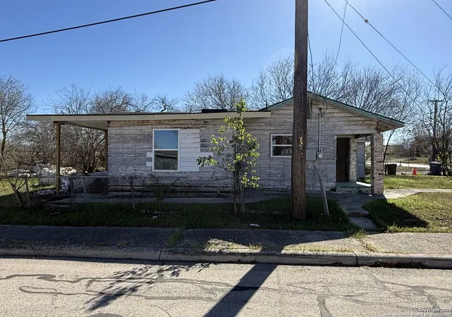 Photo 3 of Single family home for sale at 402 Amanda, San Antonio, TX 78220 | MLS# 1934206 | Listing updated on 2026-02-19
