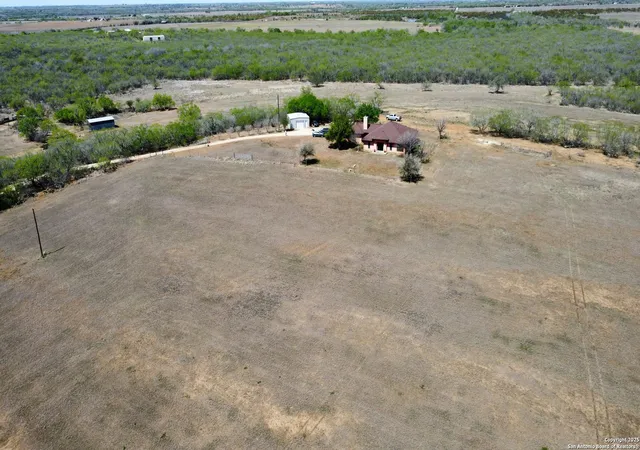 Photo 4 of Sale Pending at 2148 County Rd 220, Floresville, TX 78114 | MLS# 1934226 | Listing updated on 2026-01-22