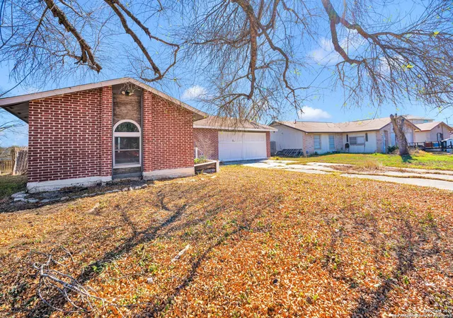 Photo 2 of Single family home for sale at 8118 Whistler, San Antonio, TX 78239 | MLS# 1934257 | Listing updated on 2026-08-23