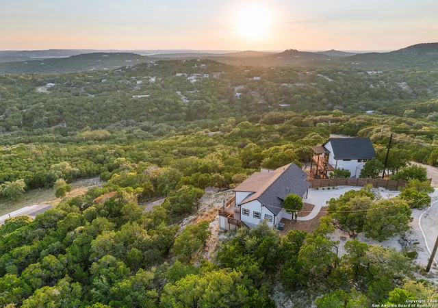 Photo 4 of Single family home for sale at 460 Stenen, Canyon Lake, TX 78133 | MLS# 1934319 | Listing updated on 2026-05-24