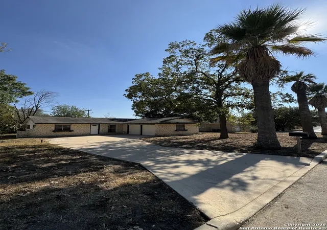Homes for sale in Live Oak, TX | 106 Woodview, Live Oak, TX 78233 | MLS# 1934335