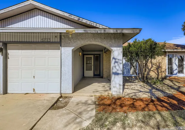 Photo 4 of Sale Pending at 5723 Sky Country, San Antonio, TX 78247 | MLS# 1934351 | Listing updated on 2026-07-30