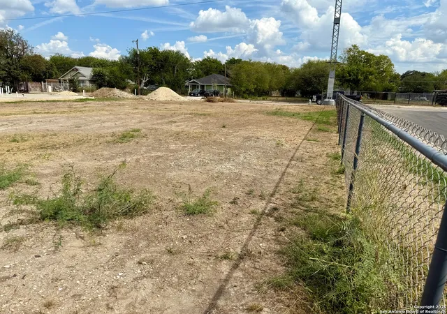 Photo 2 of Land for sale at 2215 Menefee Blvd, San Antonio, TX 78237 | MLS# 1934388 | Listing updated on 2026-01-27