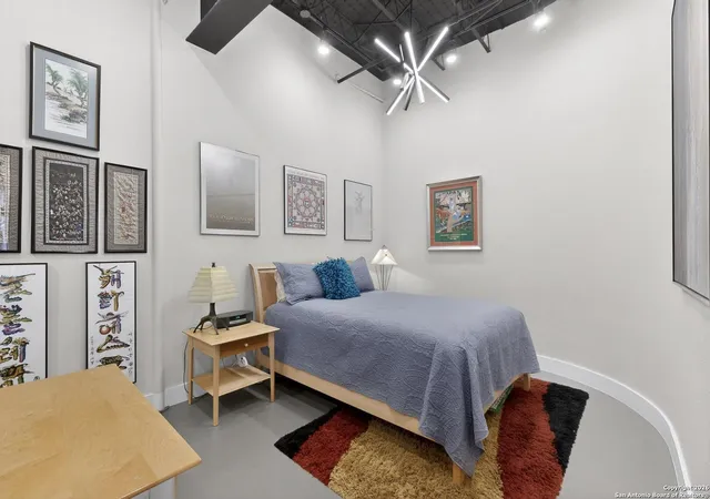 Photo 4 of Condo for sale at 214 E Travis #402, San Antonio, TX 78205 | MLS# 1934397 | Listing updated on 2026-01-27