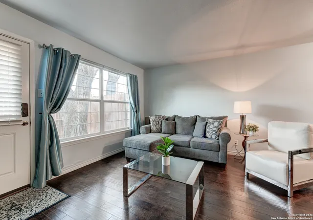5th image of 6718 Callaghan Rd #205, San Antonio, TX 78229 | MLS# 1934415
