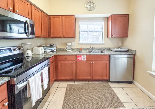 Photo 3 of Condo for sale at 6160 Eckhert Rd #1717, San Antonio, TX 78240 | MLS# 1934451 | Listing updated on 2026-01-29