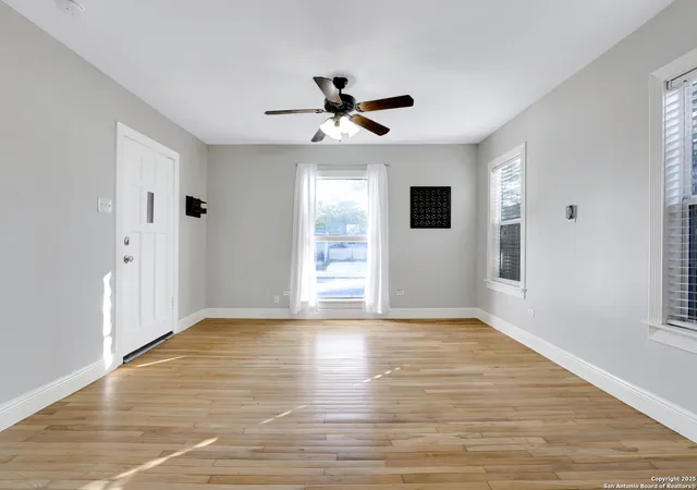 Photo 2 of Sale Pending at 219 E French Pl, San Antonio, TX 78212 | MLS# 1934492 | Listing updated on 2026-03-23