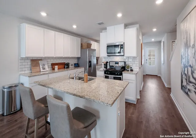Photo 3 of Sale Pending at 134 Sand Plover, San Antonio, TX 78207 | MLS# 1934499 | Listing updated on 2026-02-11