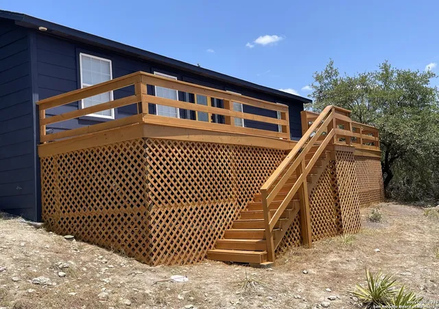 Photo 2 of Single family home for sale at 1060 Rockmoor, Canyon Lake, TX 78133 | MLS# 1934502 | Listing updated on 2026-03-23