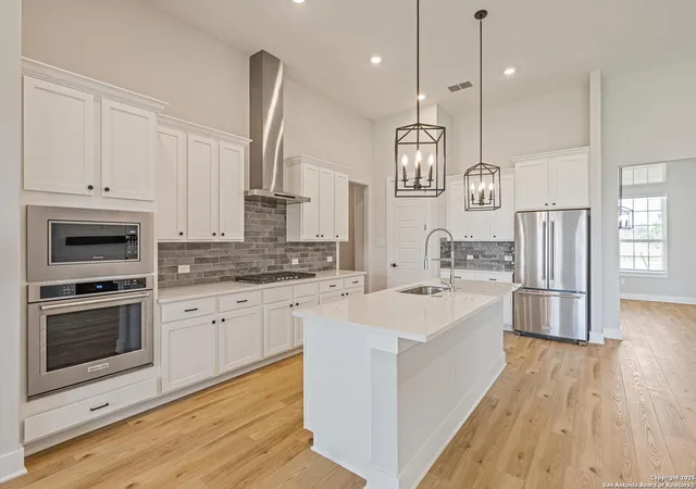 Photo 4 of Single family home for sale at 257 Lawrence Dr, Castroville, TX 78009 | MLS# 1934565 | Listing updated on 2026-07-13